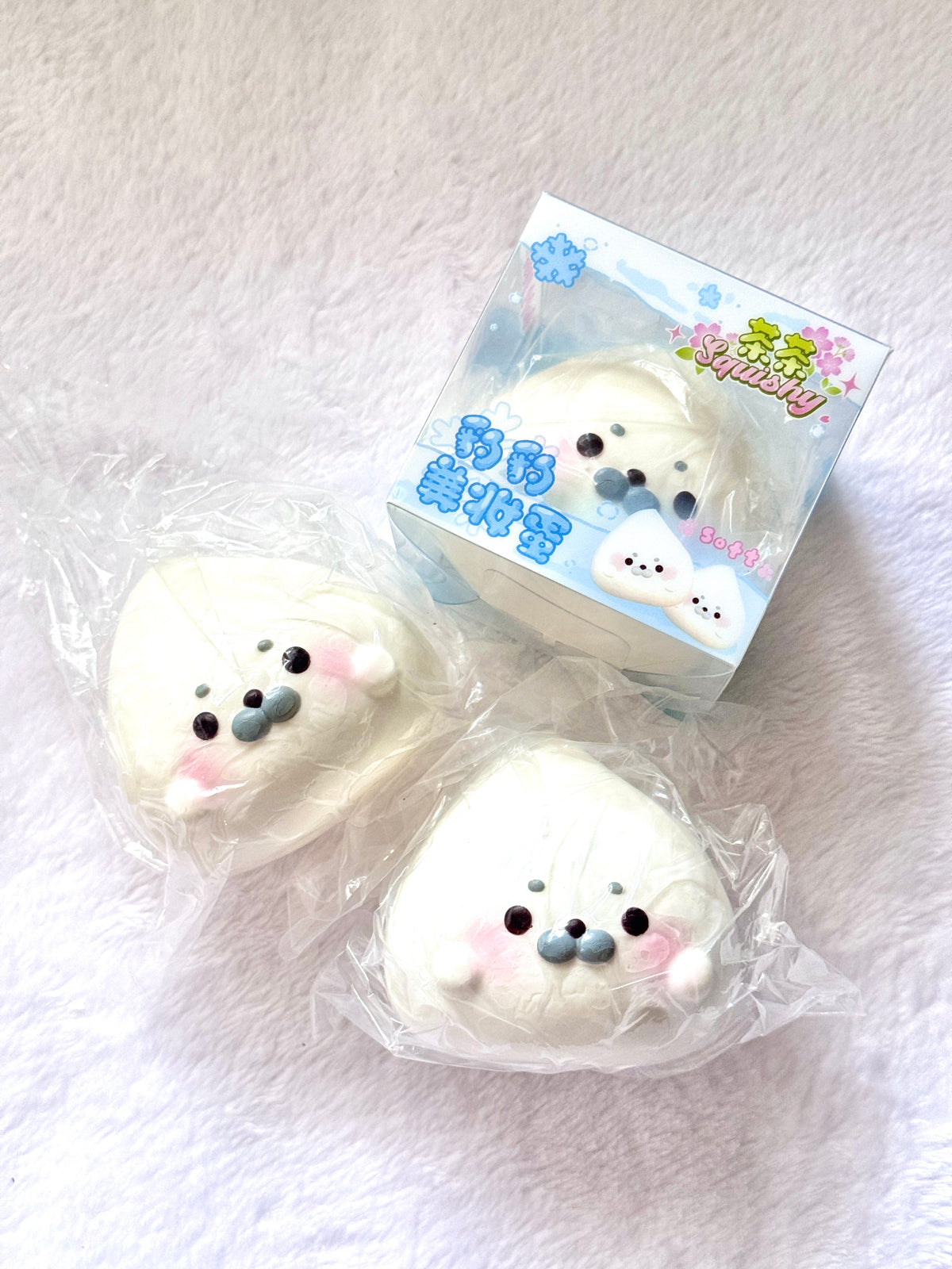 Chacha Seal Beauty Blender Squishy