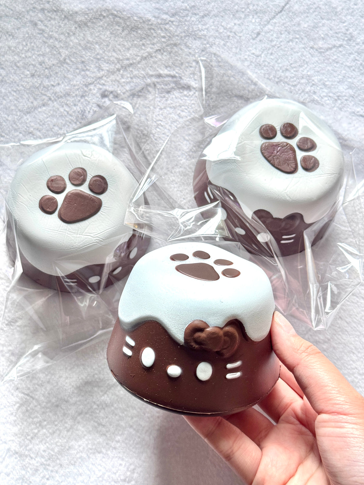 Hello Kitty Lava Cake Squishy