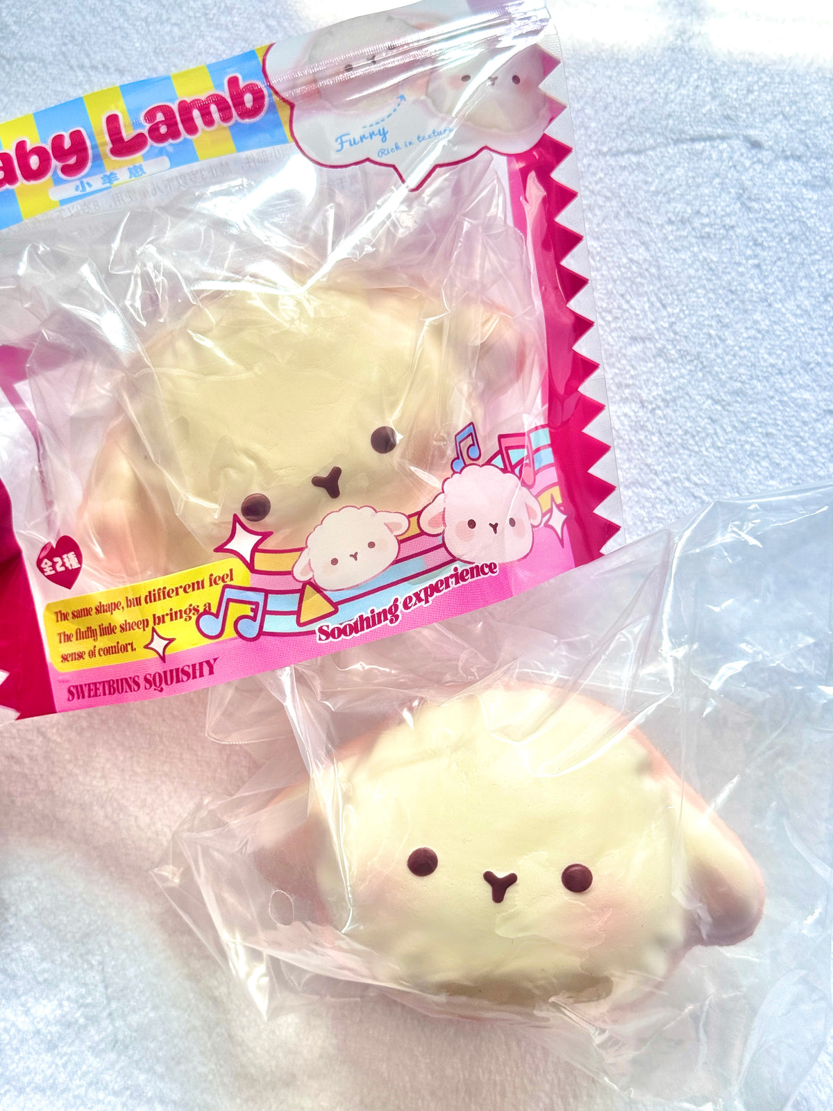 Sweetbuns Lamb Macaron Squishy