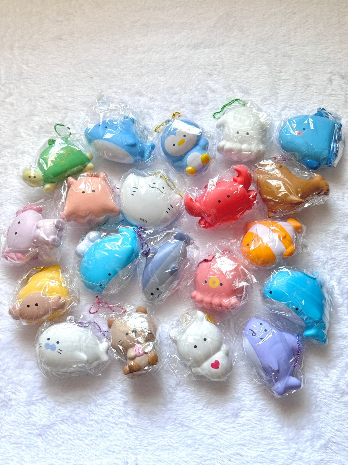 YELL Aquarium Capsule Squishy