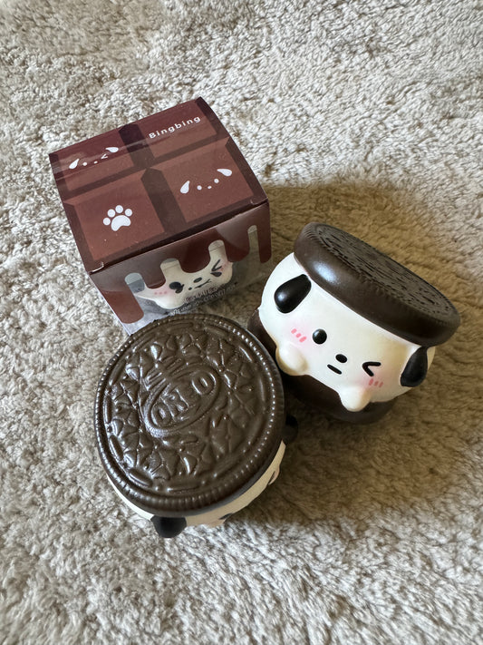Oreo Puppy Sandwich Squishy