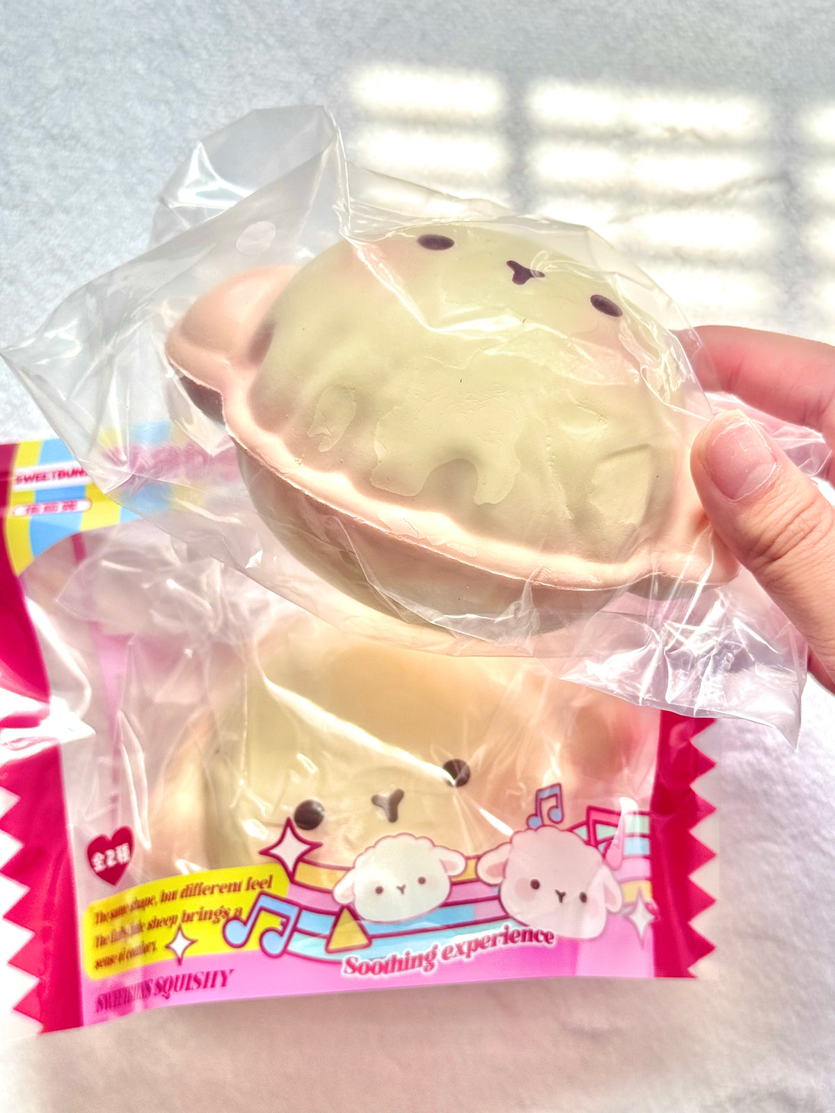 Sweetbuns Lamb Macaron Squishy